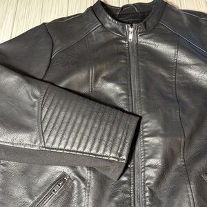 Torrid Black Faux Leather Moto Jacket Women’s 3 (3X) Quilted Sleeves Zip Front